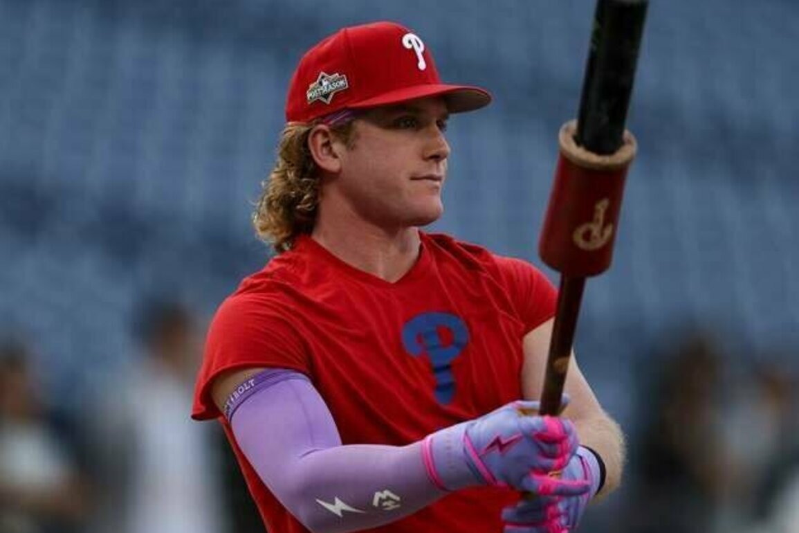 Phillies CF Harrison Bader (groin) out of lineup for Game 2