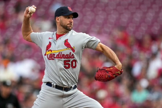 Cardinals head home to face Royals after rocky trip