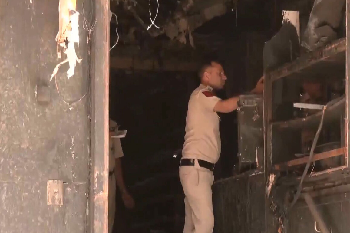 Delhi Malviya Nagar fire: Arrested hotel cook brought to incident site