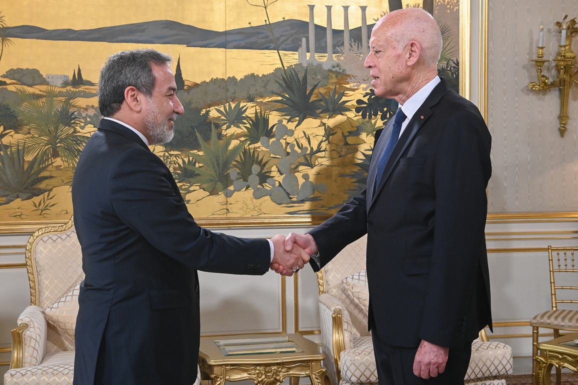 TUNISIA-TUNIS-PRESIDENT-IRAN-FM-MEETING