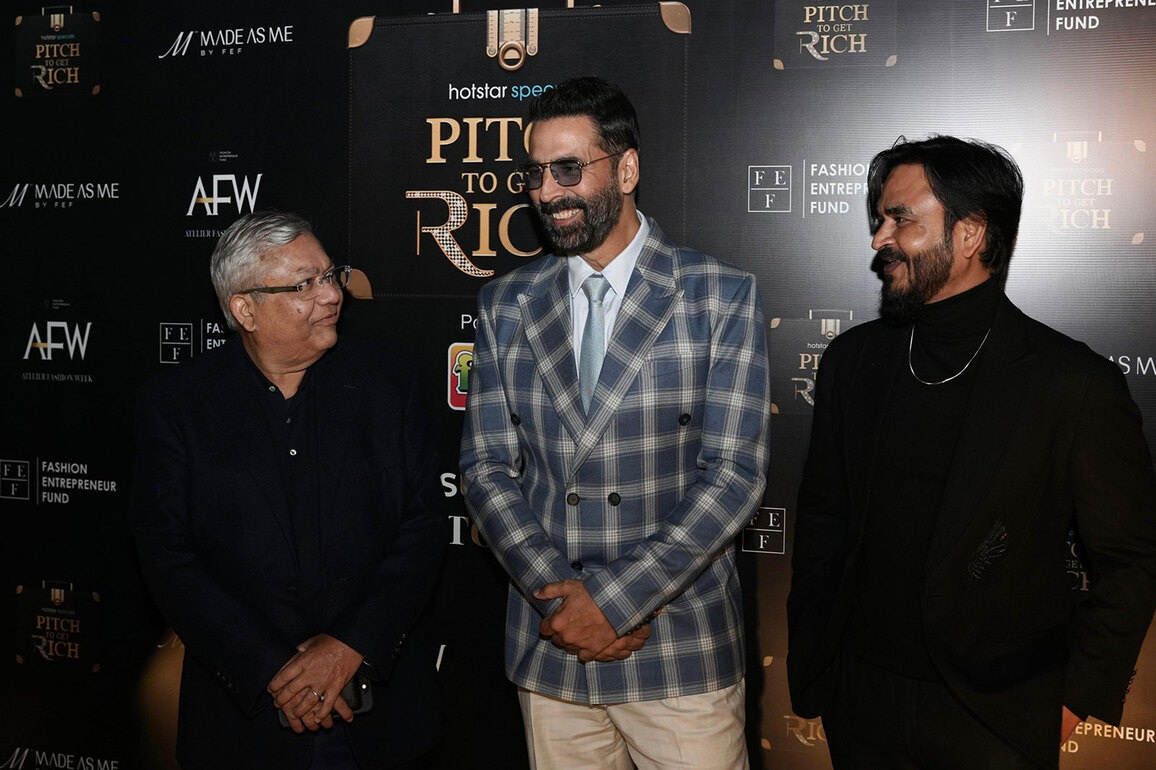 Akshay Kumar, other B-town stars attend 'Pitch to Get Rich' success party; Season 2 announced
