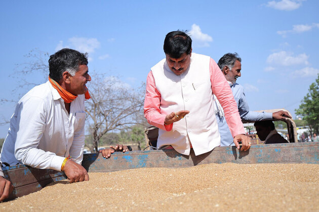 MP CM Yadav inspects wheat procurement centre in Ujjain, assures smooth purchase for farmers