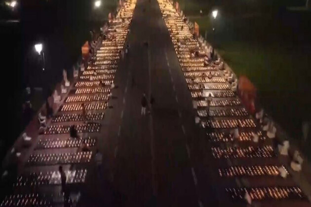 Delhi: Kartavya Path illuminates with lakhs of Diyas on Deepotsav 2025