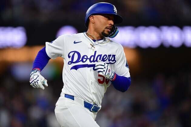 Dodgers' revamped batting order pummels Rockies 15-6