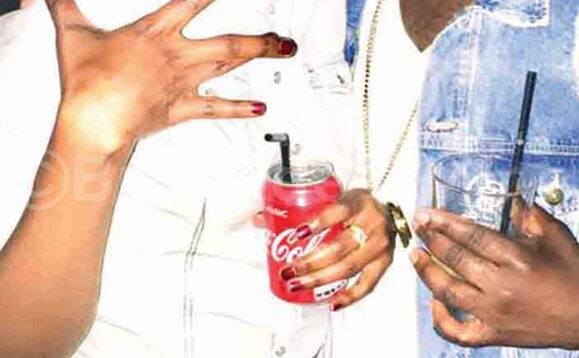 Guvnor Ace ne Justine nga balya obulamu. Guvnor Ace ne Justine nga balya obulamu.