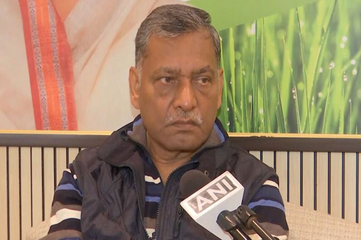 "Rahul Gandhi worked hard, but party members failed to take messages to masses": Congress' Akhilesh Singh on Bihar poll debacle