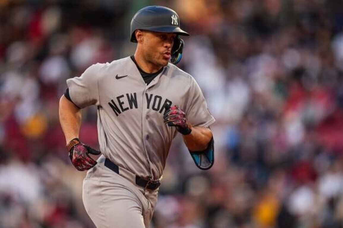 Yankees place DH Giancarlo Stanton (calf) on IL