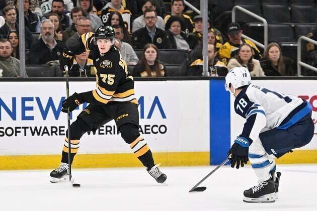 Deadlocked Bruins, Red Wings face off in major matchup