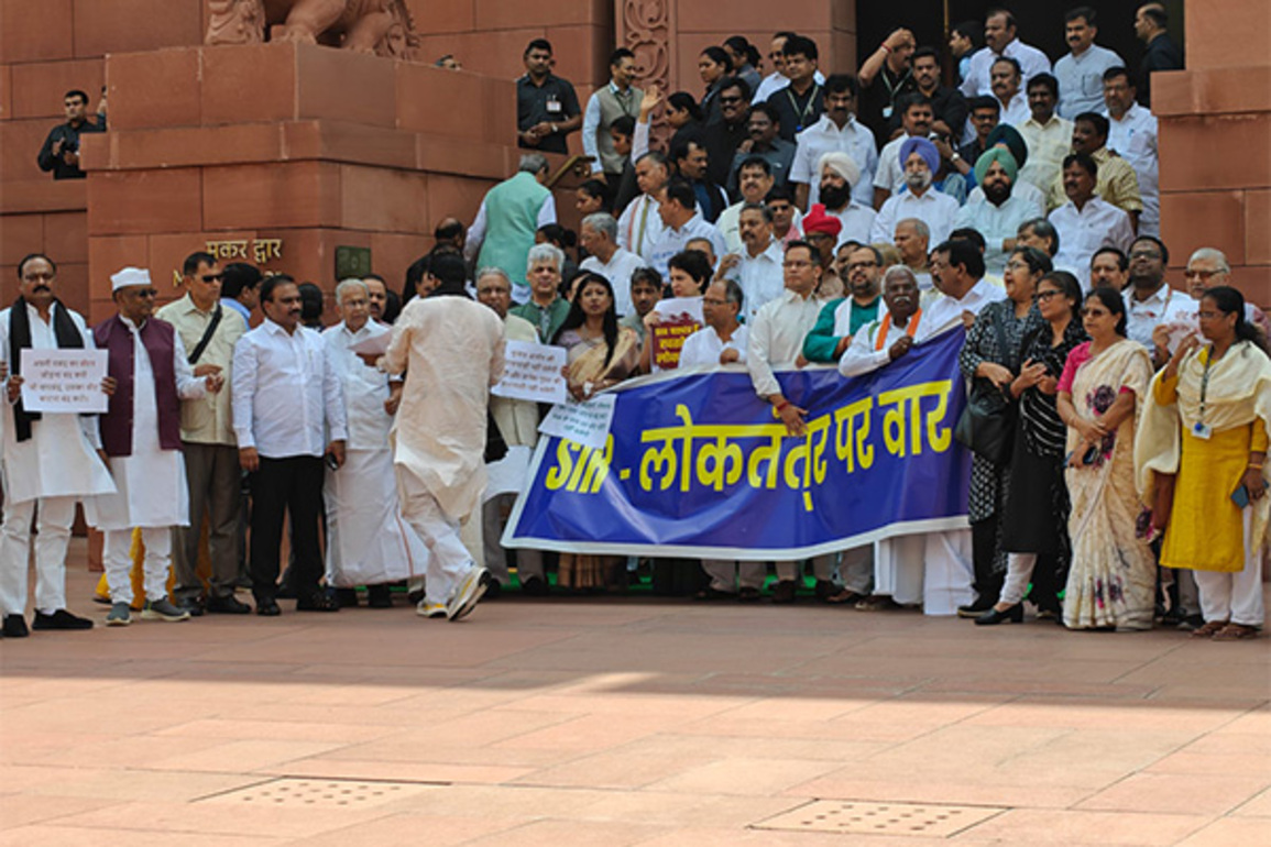 "Attack on Democracy": INDIA bloc MPs protest at Parliament Makar Dwar against Bihar SIR