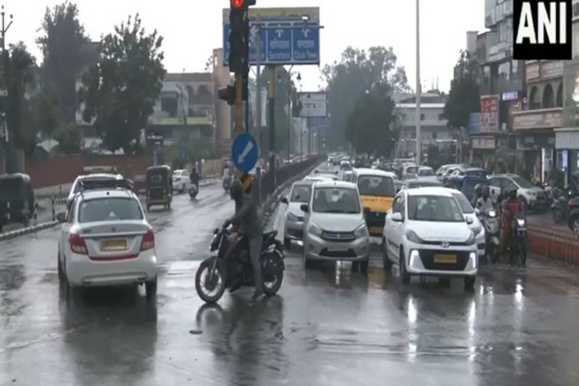 Uttarakhand: Fresh spell of rainfall brings respite to residents in Dehradun