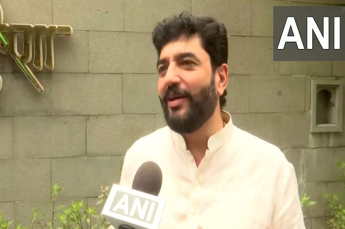 "Has taken nation forward both on national, international levels": Union Minister Murlidhar Mohol praises PM Modi on his 75th birthday