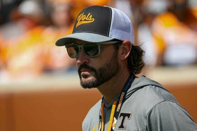 Giants go back to school, hire Vols' Tony Vitello as new manager