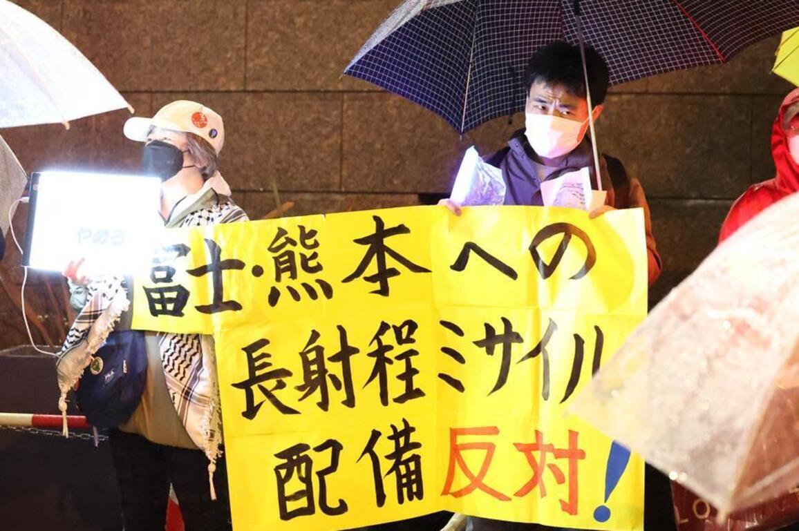 Opinion: Japan sheds facade of "exclusively defense-oriented policy"