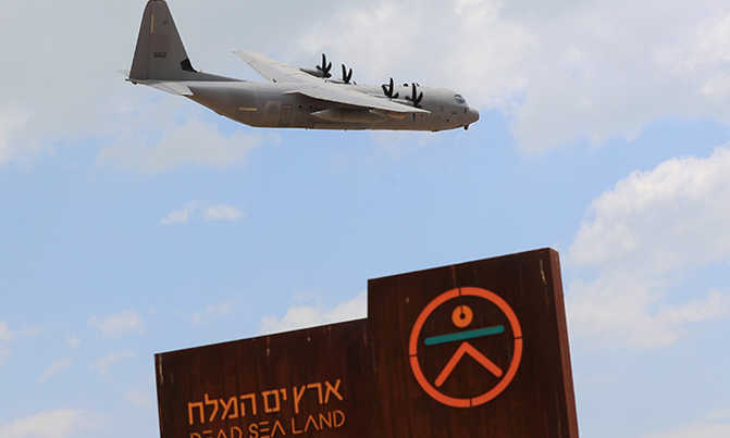 Israel hits Hamas positions after Gaza rocket Israel hits Hamas positions after Gaza rocket
