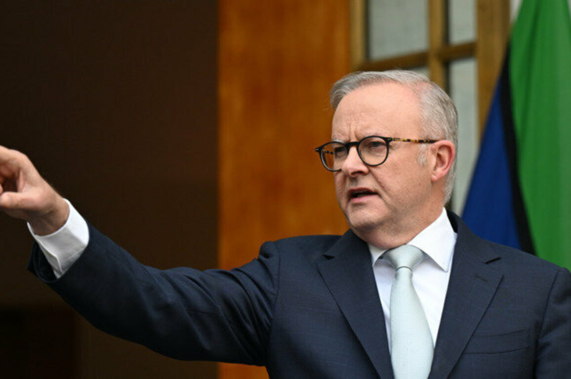 Australia expels Iranian ambassador over antisemitic attacks
