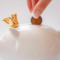 Bulgarian Savings Shrink by Over 40% as Inflation Outpaces Returns