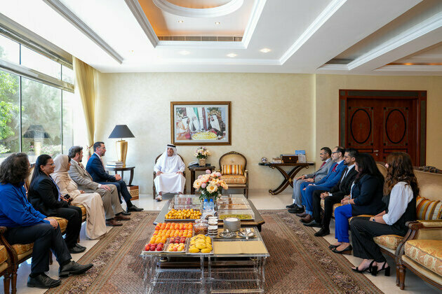 Saud bin Saqr receives Canadian Consul-General, organisers of RAK Terry Fox Run
