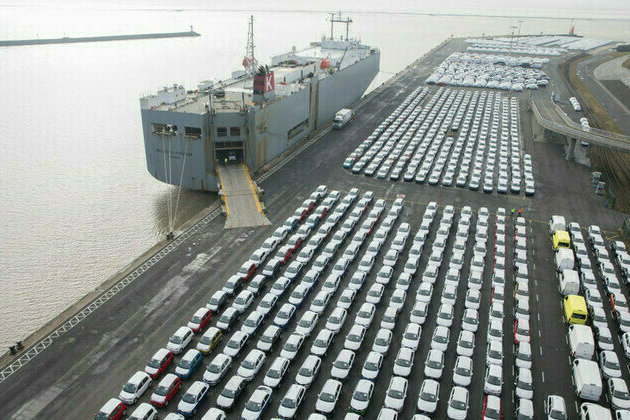 German car giant to suspend deliveries to US