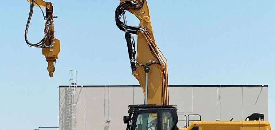 The driverless Develon DX225LC-7X excavator  