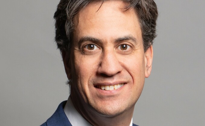 "With one swift stroke of a pen, he (Ed Miliband) has set a dangerous precedent and has dismissed the voices of thousands concerned residents, leaving their communities with an uncertain future, and our council with woefully inadequate remuneration for the work that is ahead of us." (pic: @Ed_Miliband)