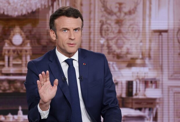 Macron calls Polish PM extreme right anti-Semite