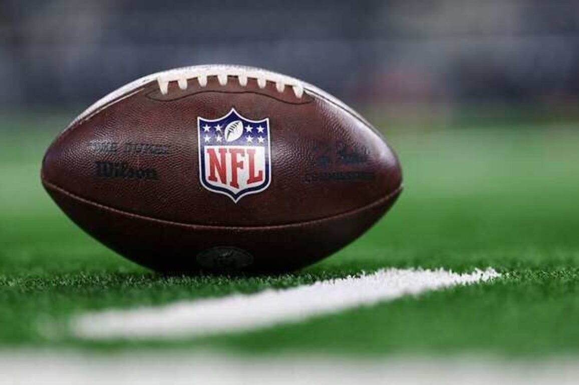 NFL suspends safety Tre'von Moehrig