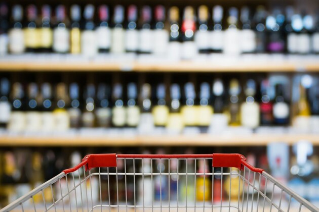 Opinion- Buy alcohol while grocery shopping&quest; This bill aims to make that a little harder