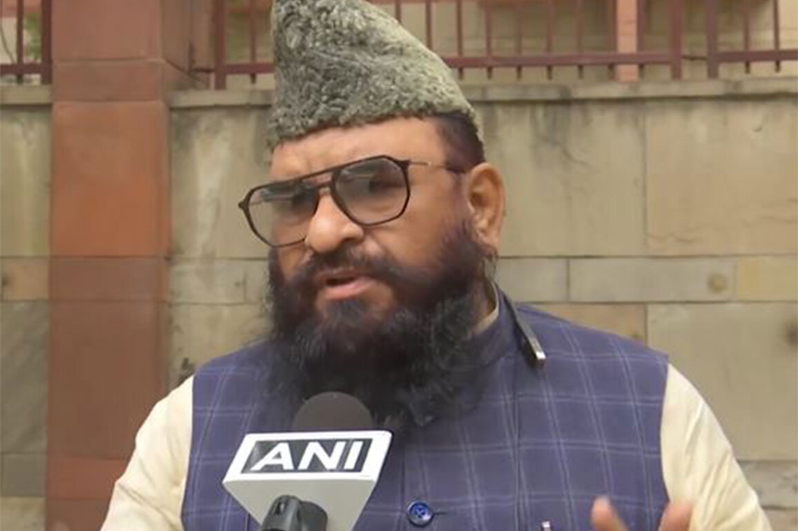 All India Imam Association seeks action against Devkinandan Thakur over Shah Rukh Khan remarks