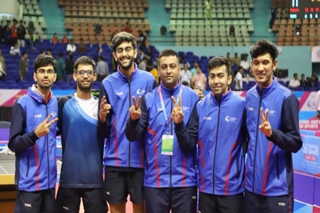 Manav Thakkar and Harmeet Desai dedicate TT gold to Surtis