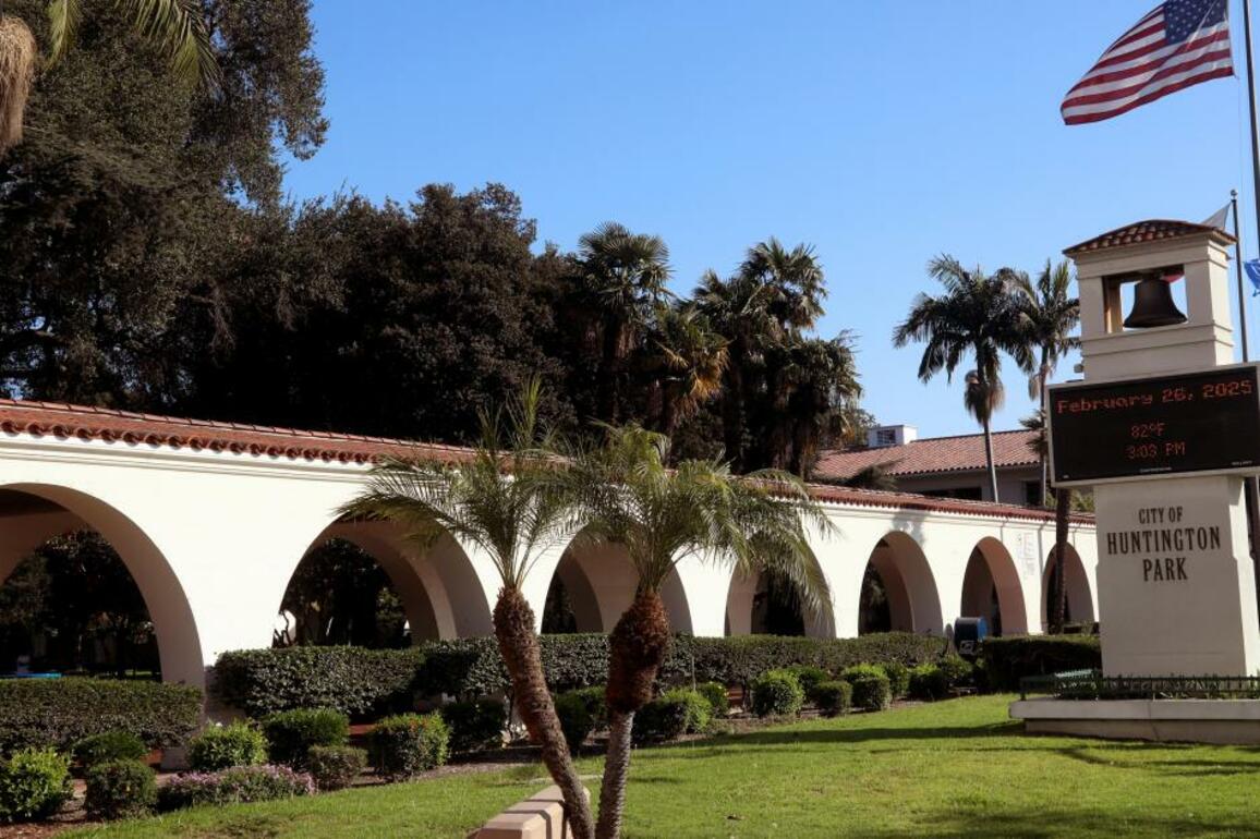 In scandal-plagued Huntington Park, the abrupt ouster of a council member raises alarm