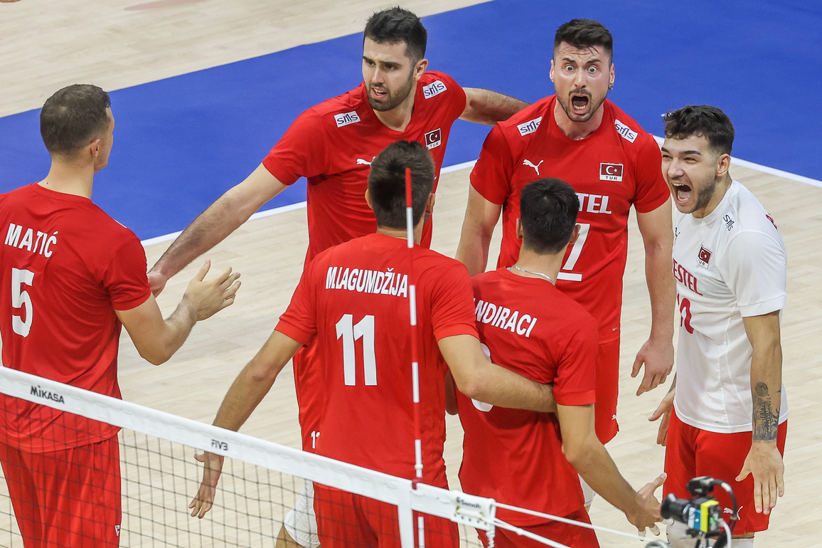 (SP)THE PHILIPPINES-QUEZON CITY-VOLLEYBALL-FIVB MEN'S WORLD CHAMPIONSHIP 2025-JPN VS TUR