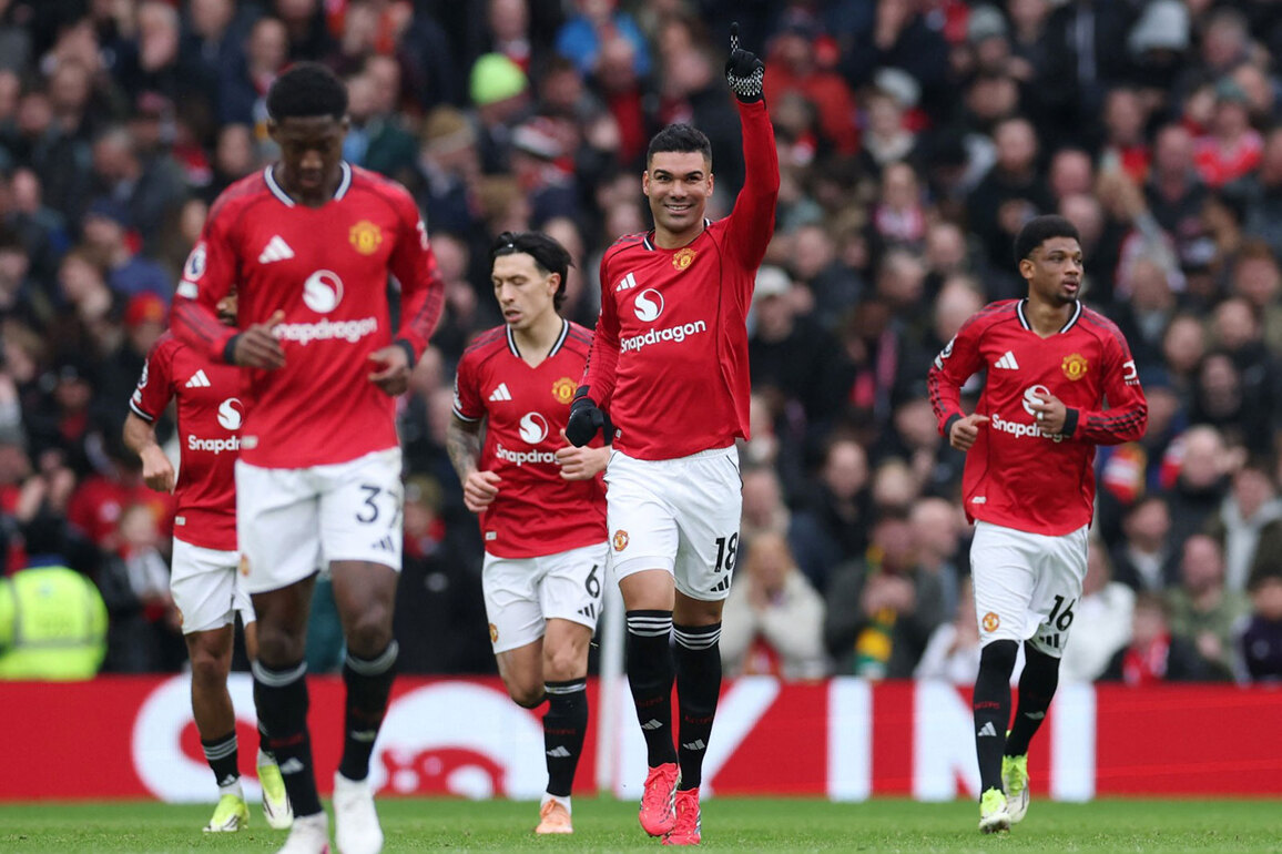 Manchester United beat Fulham 3-2, Tottenham Hotspur fight back to draw 2-2 with Man City