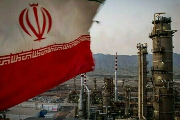 Oil Prices Drop $1 amid US-Iran Nuclear Deal Expectations