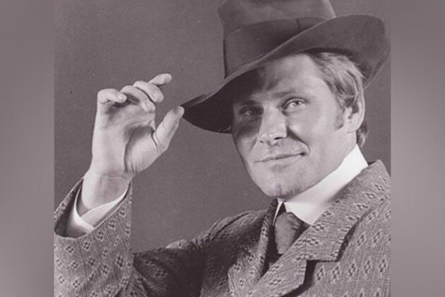 'Diamonds Are Forever' actor Bruce Glover passes away