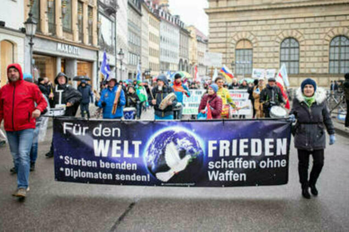 Germany to combat 'conspiracy theories'