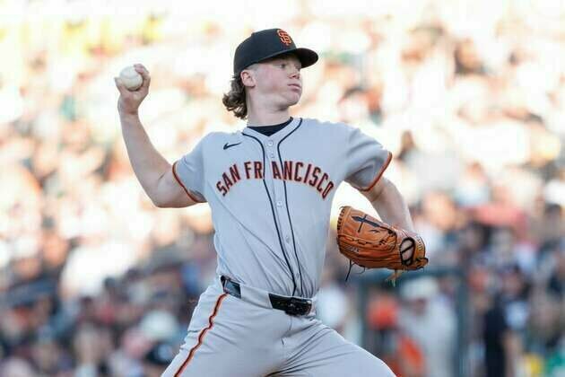 Giants top Athletics to take series