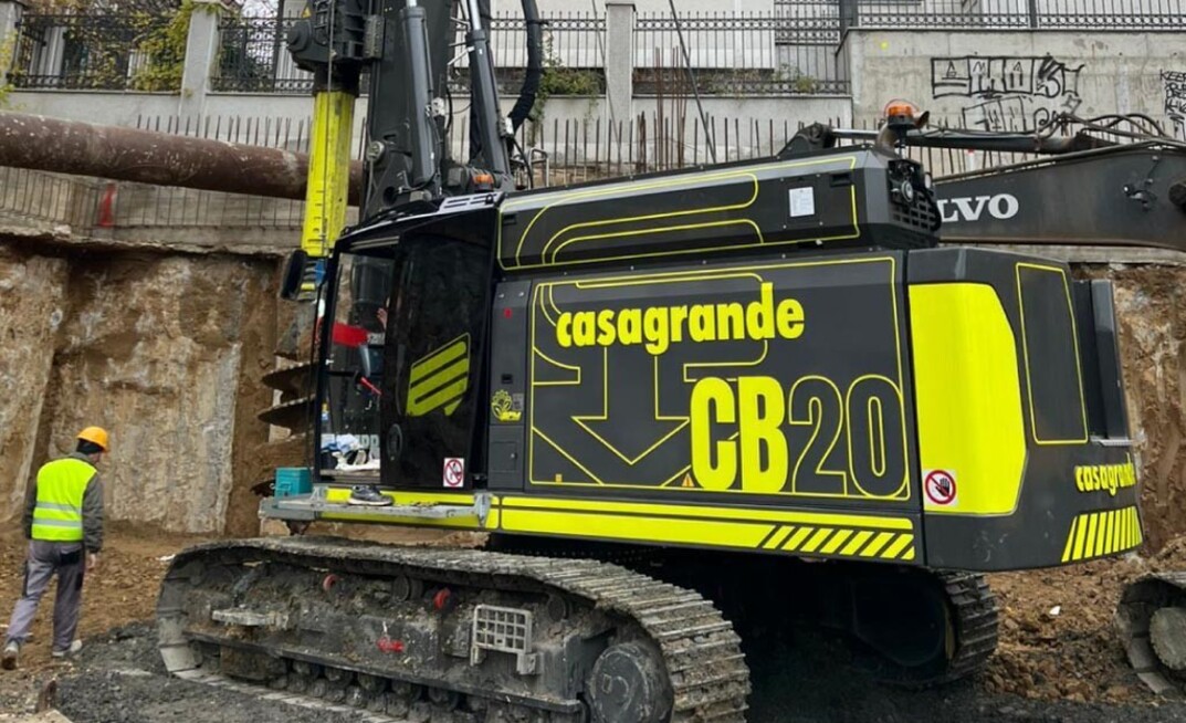 The first CB20 manufactured and the first machine of the new Casagrande CB Series making its jobsite debut in Belgrade, Serbia