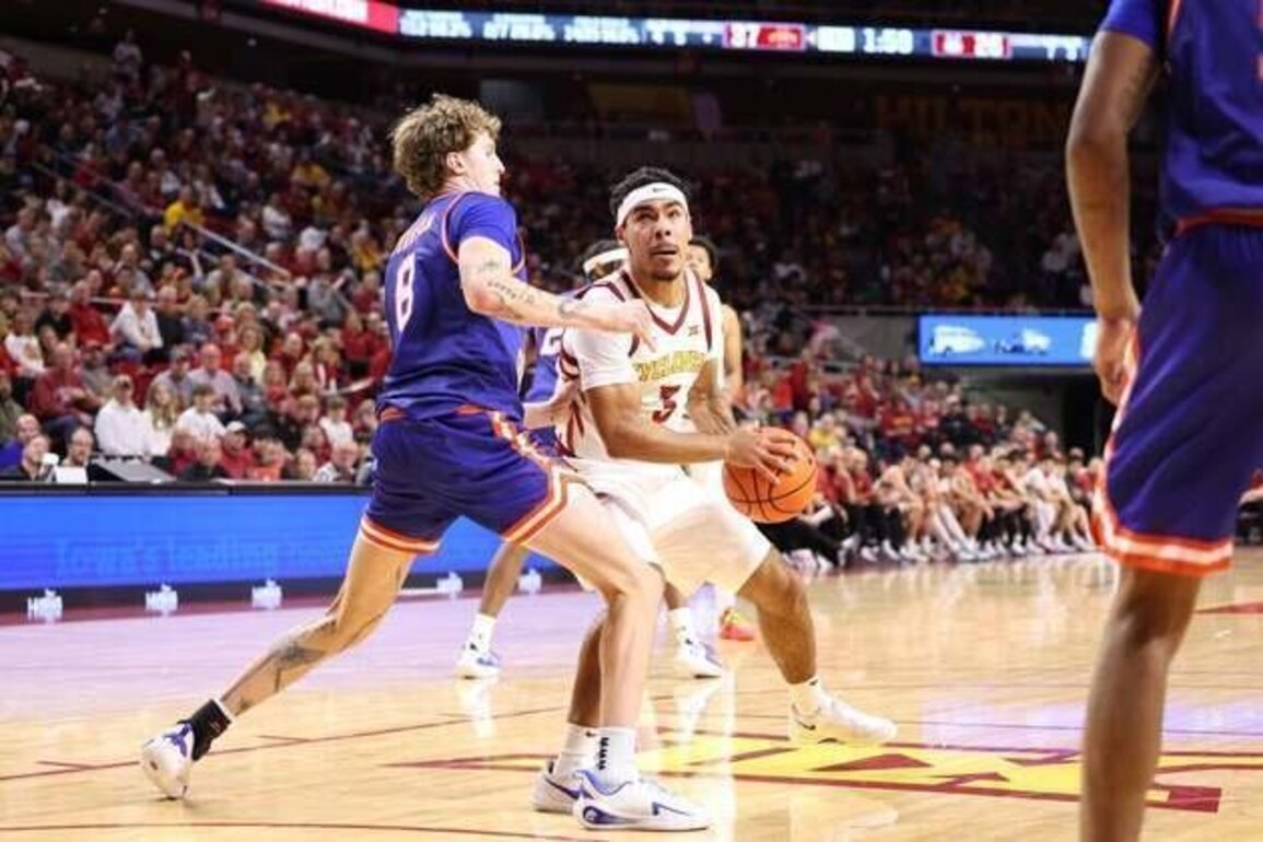 No. 3 Iowa State pulls away late in win over Houston Christian