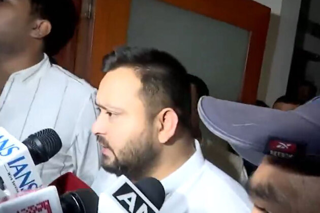 "Very confident, is baar NDA ki sarkar jaane wali hai...": Tejashwi Yadav