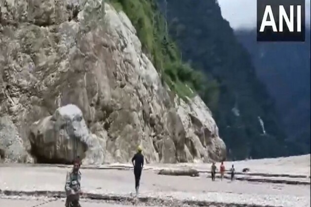 Sikkim: Rescue efforts underway to find 8 missing after tourist vehicle plunges in Teesta River