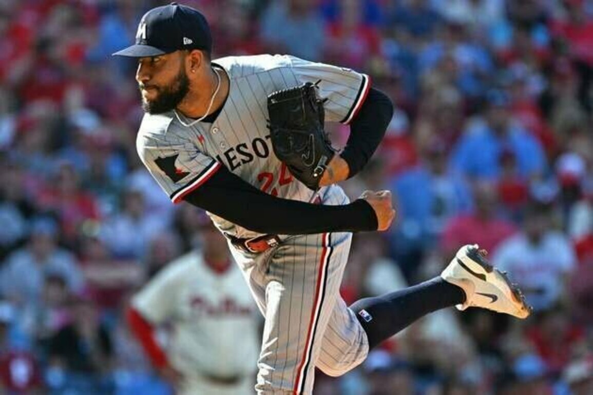 Phillies edge Twins for MLB-leading 55th home victory