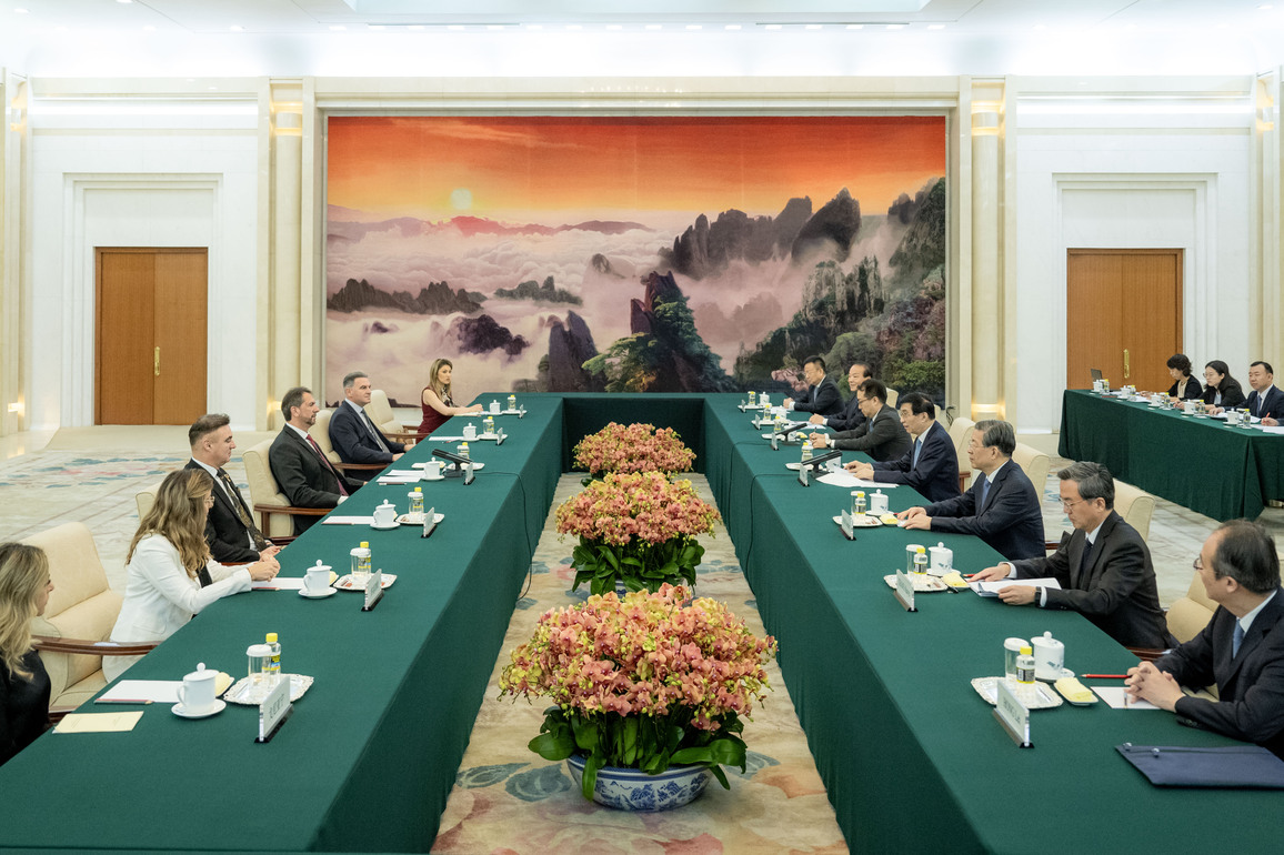 CHINA-BEIJING-WANG HUNING-BIH-MEETING (CN)