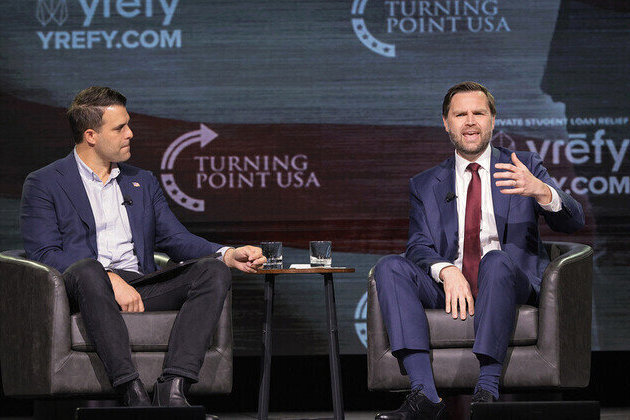 Youre killing children!: Vance heckled at key MAGA event 