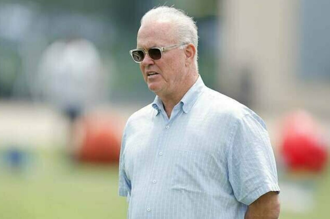 Stephen Jones on Micah Parsons' contract situation, Cowboys CB room