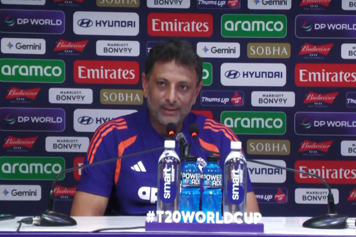 "There can be changes...": Sitanshu Kotak on Indian team ahead of Super 8 clash vs Zimbabwe