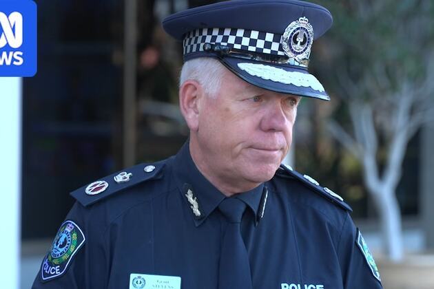 Smokers buying illicit cigarettes should face tougher penalties, SA Police Commissioner suggests