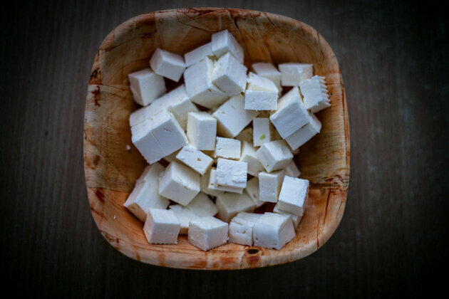 Essential Foods Become Costlier for Bulgarians Amid Inflation