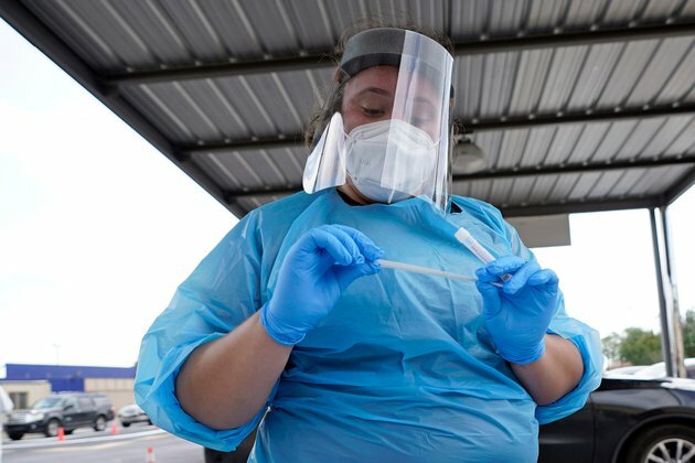 US COVID-19 Cases Rising, But Deaths Flat, for Now
