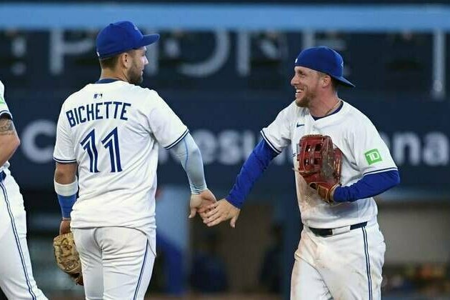 Surging Jays look to extract payback on White Sox