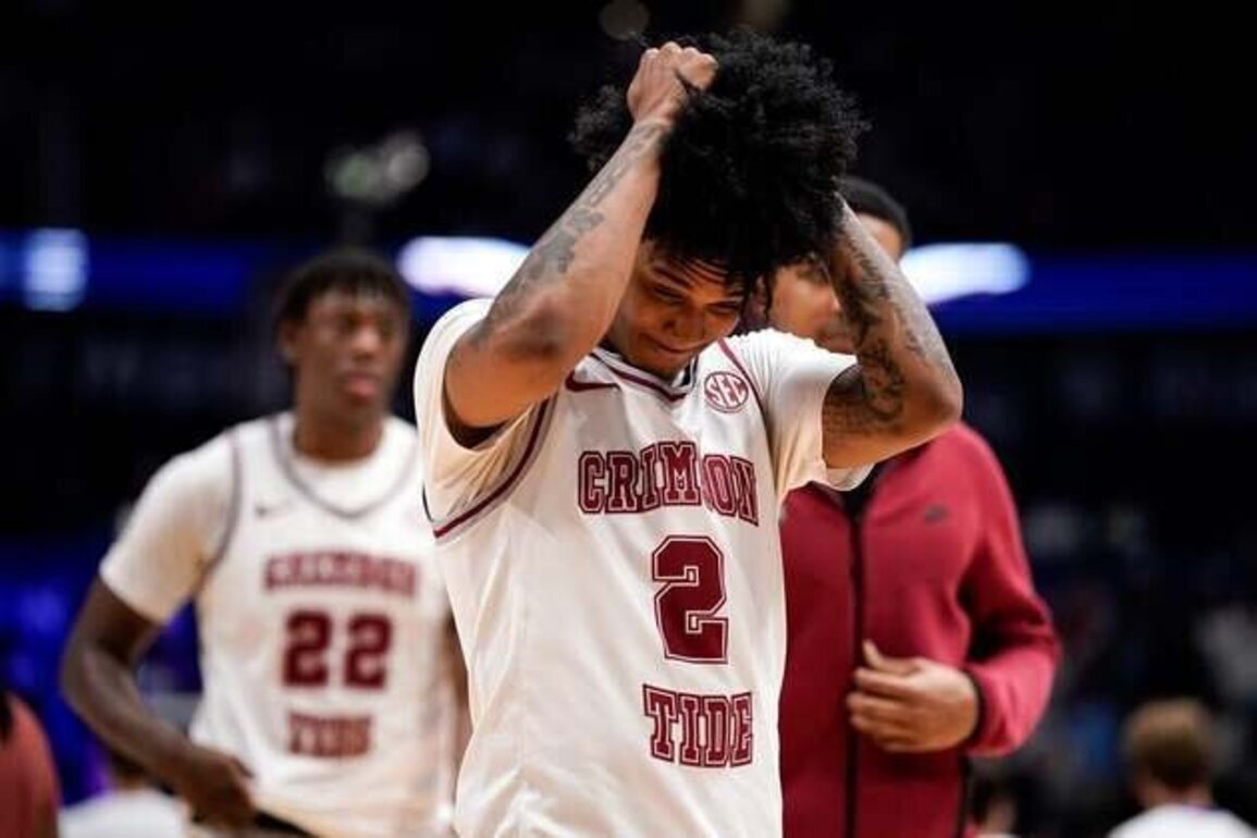Alabama G Aden Holloway granted court injunction to travel